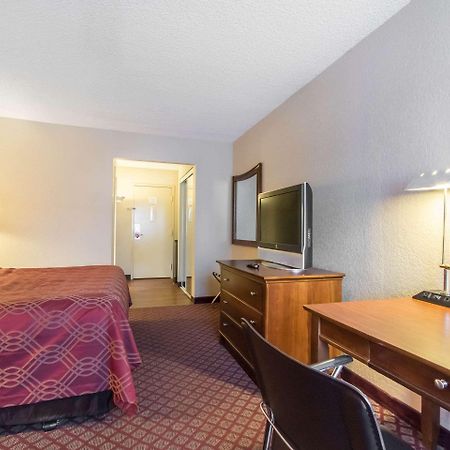 Econo Lodge Inn & Suites Joplin Dış mekan fotoğraf