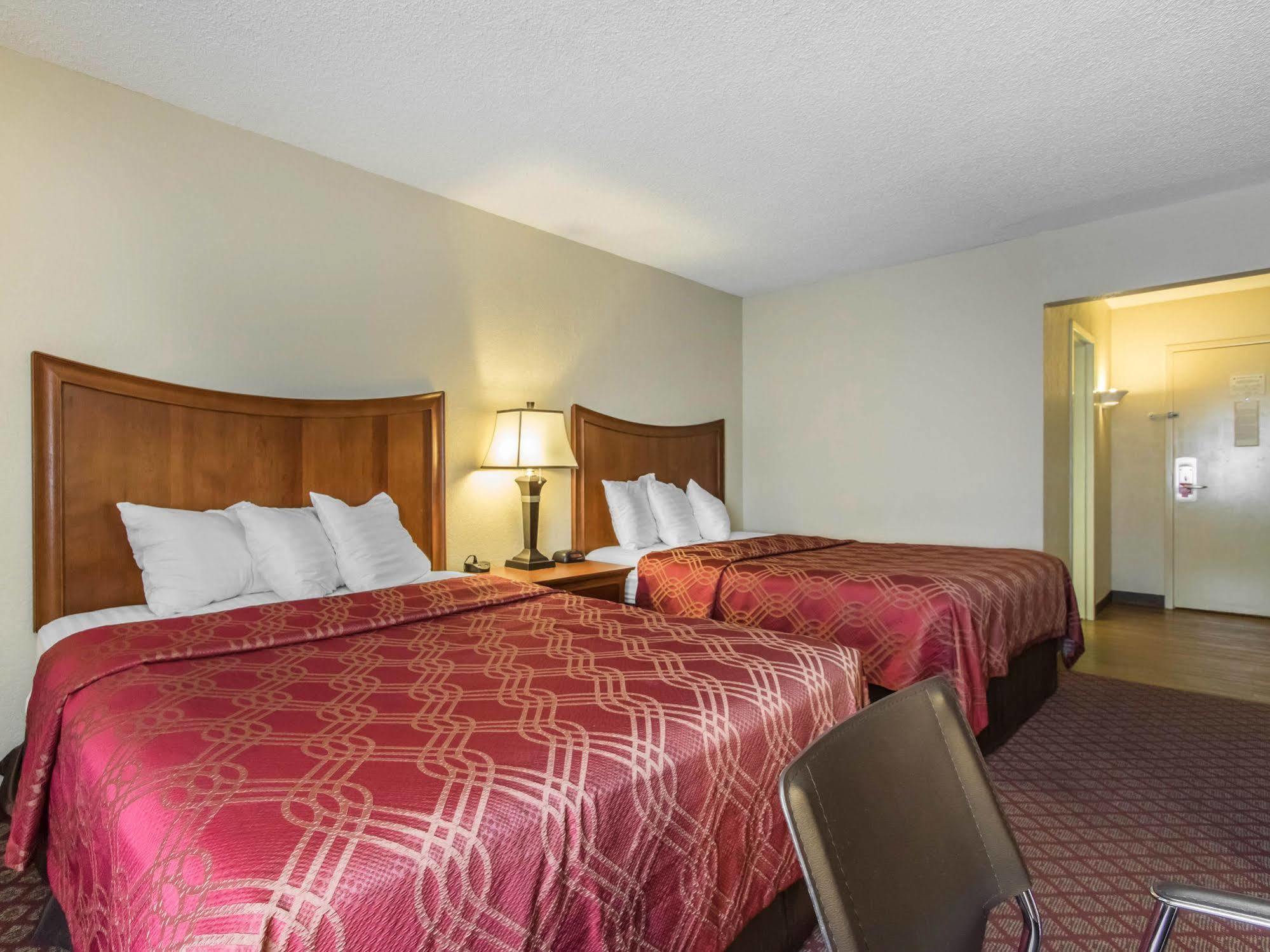 Econo Lodge Inn & Suites Joplin Dış mekan fotoğraf